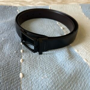 Perry Ellis Men’s Black Leather Belt